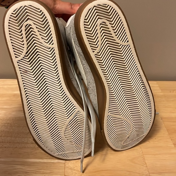 Nike Blazers - Picture 4 of 4